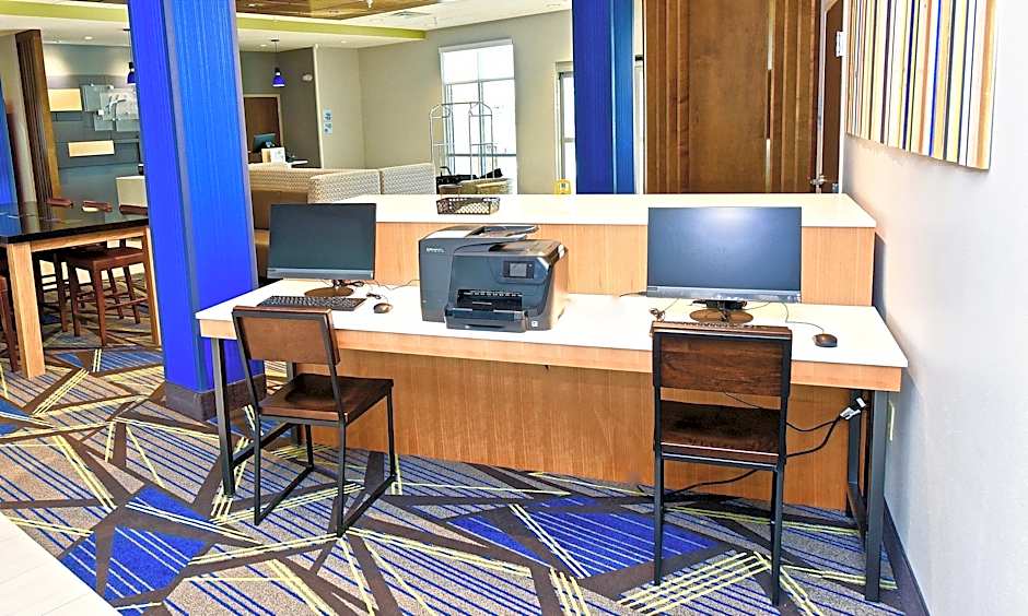 Holiday Inn Express & Suites Perryville I-55 By IHG
