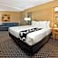 La Quinta Inn & Suites by Wyndham West Palm Beach Airport
