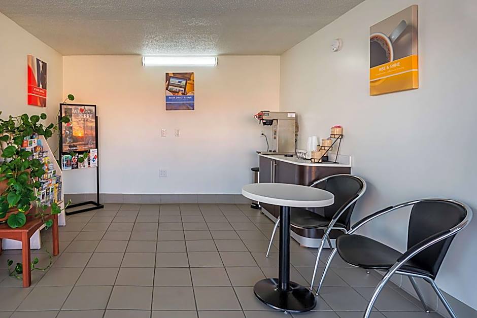 Motel 6-Perry, GA