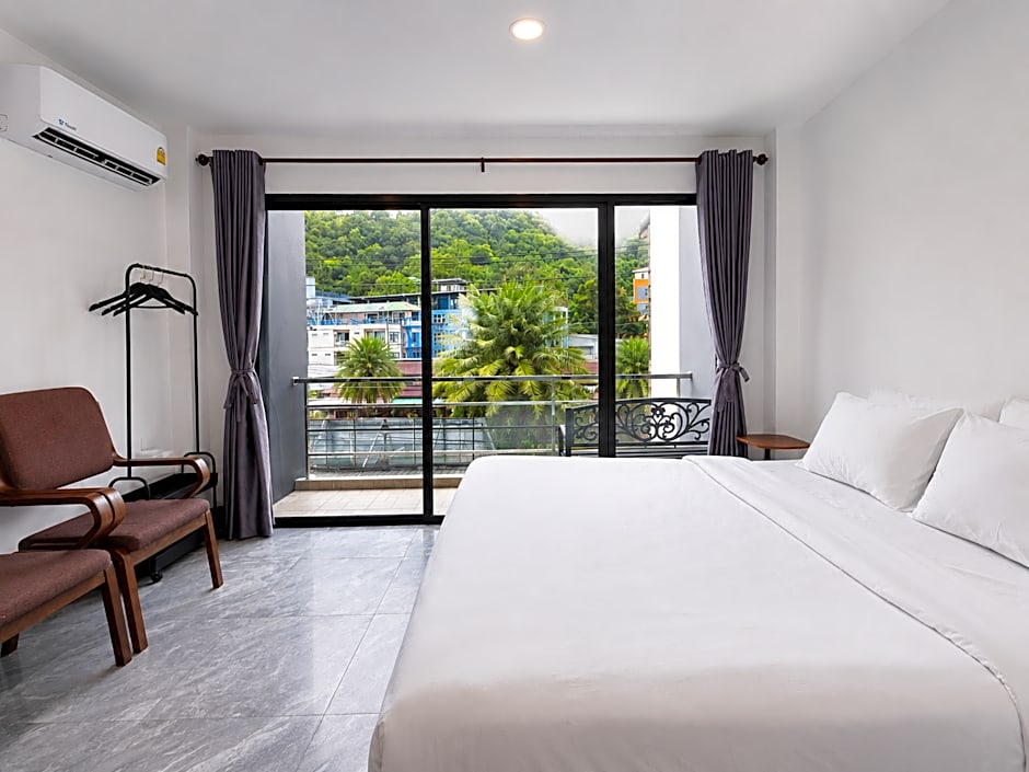 KOKO Party Hostel