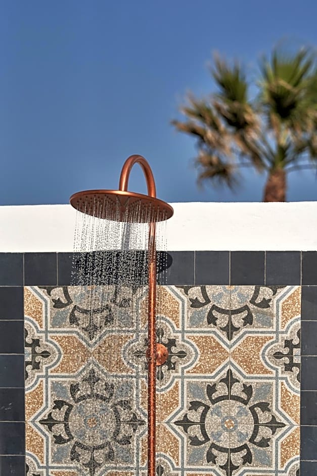 Minois Sugarcube Suites