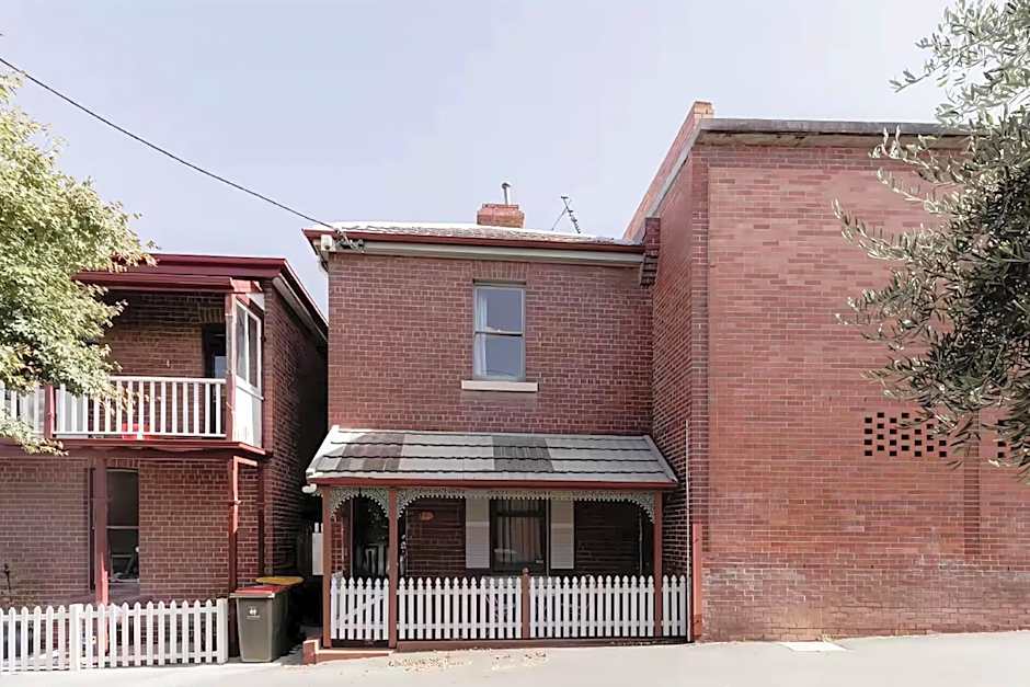 'Hjemme=' In the heart of Hobart