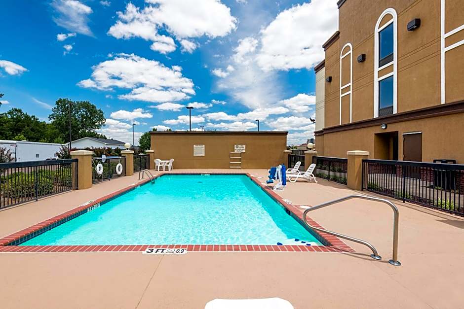 Holiday Inn Express Hotel & Suites Grenada By IHG