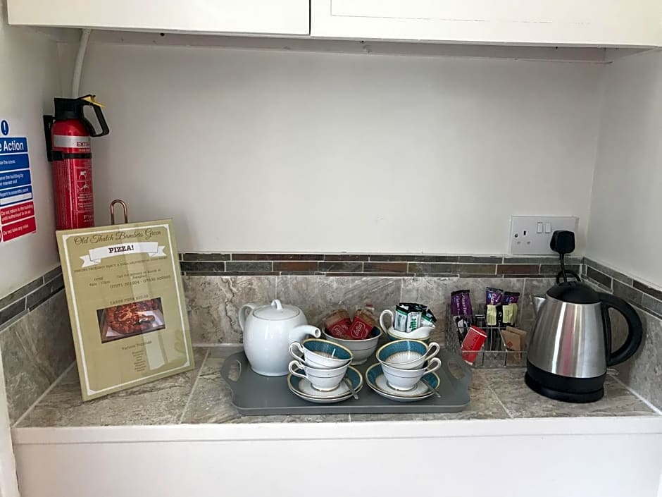 Old Thatch Bambers Green