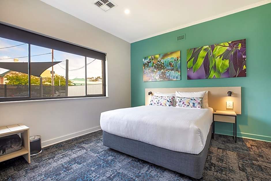 Nightcap at Watermark Glenelg