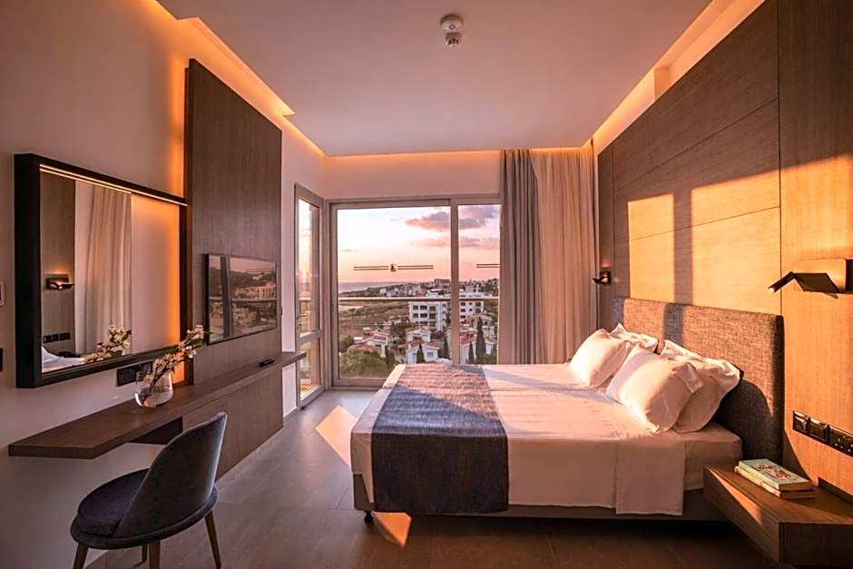 Cavo Maris Beach Hotel