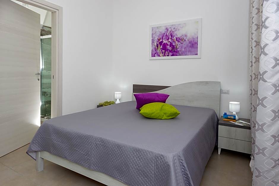 Photo 1 of 6 of Double Room