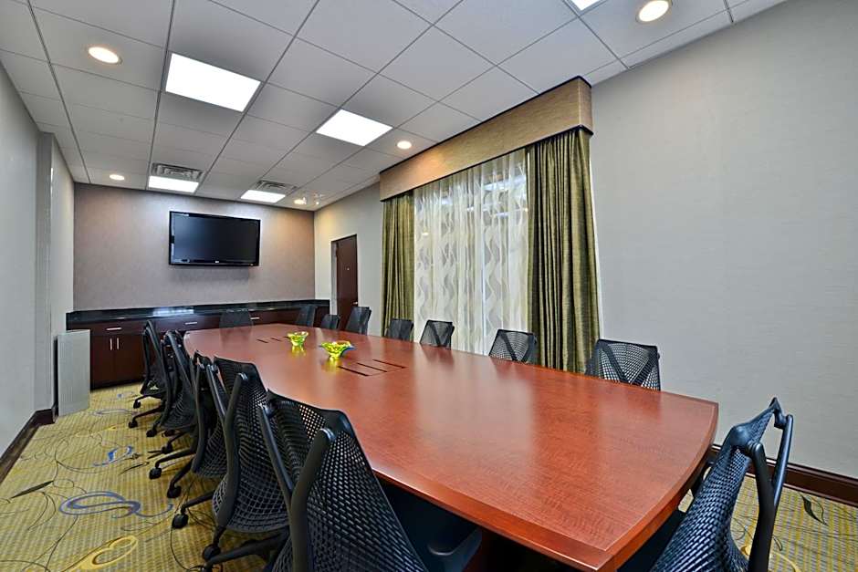 Wyndham Garden Elk Grove Village / O'Hare