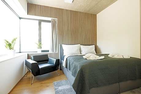 Two-Bedroom Deluxe Apartment with Balcony