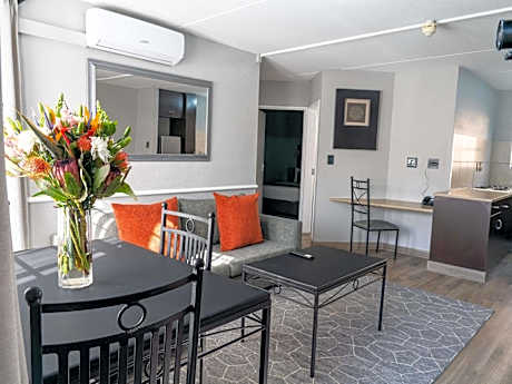 Standard Apartment with 2 Queen beds