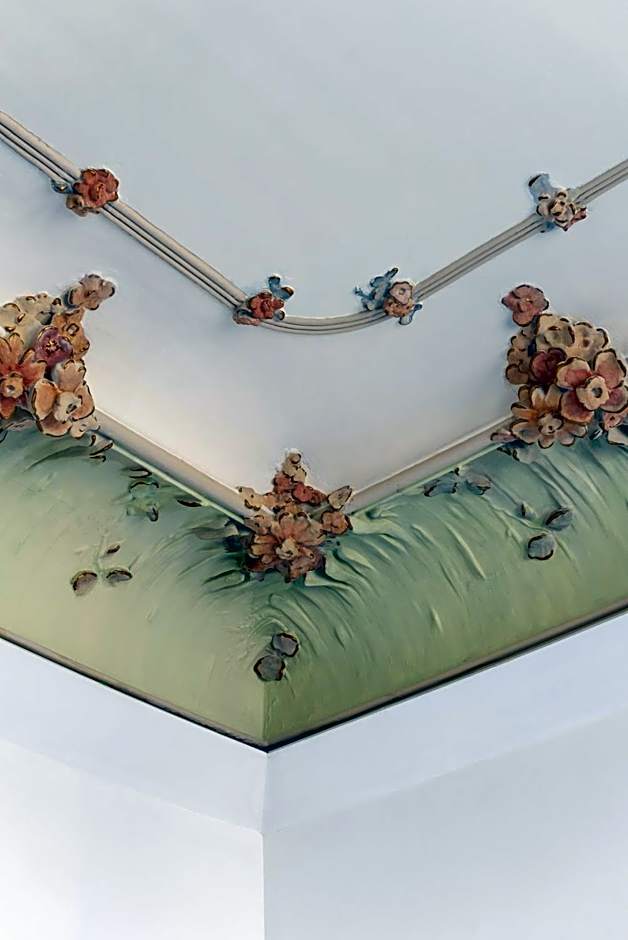 El Palauet Royal Suites