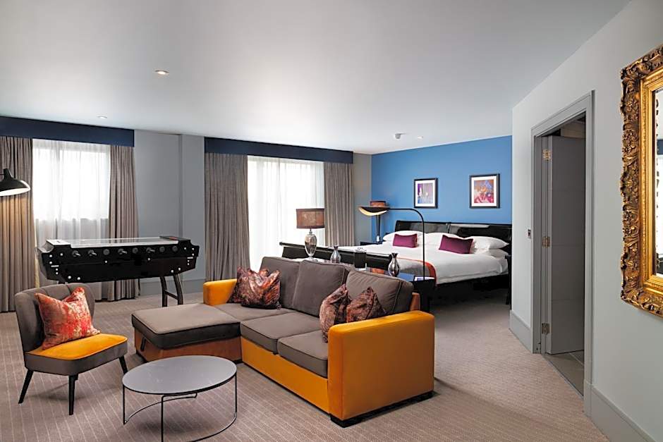 Photo 1 of 10 of Suite