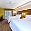Holiday Inn Express & Suites Petoskey by IHG