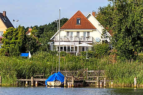 Hotel Am Fleesensee