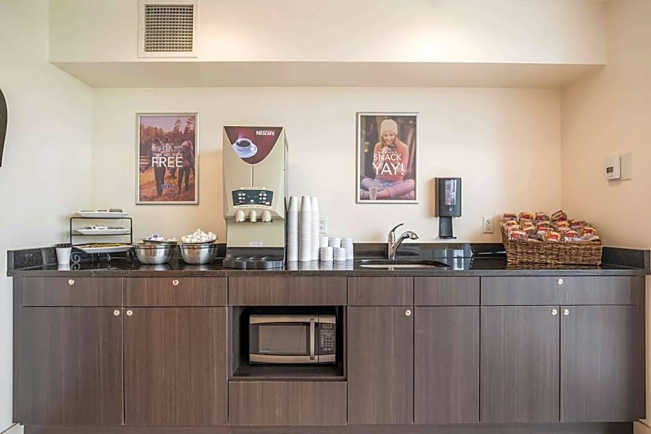 Motel 6 Kingston Ontario