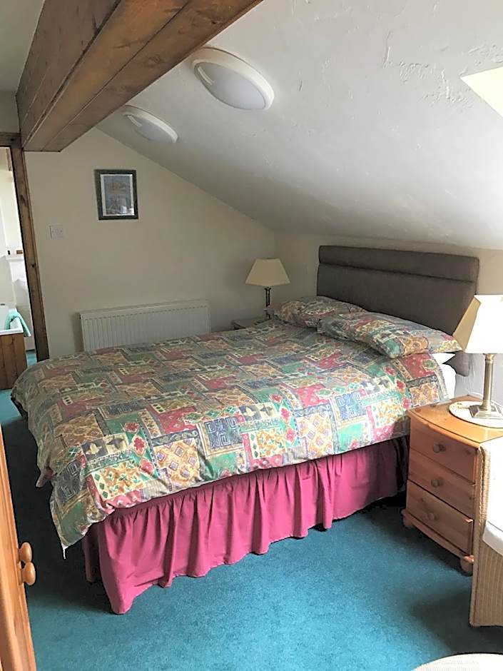Photo 1 of 10 of Double Room