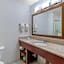 Comfort Suites Lake Geneva East