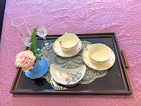 Queen Suite with Spa Bath