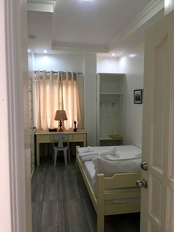 Isaguirre's Pension House