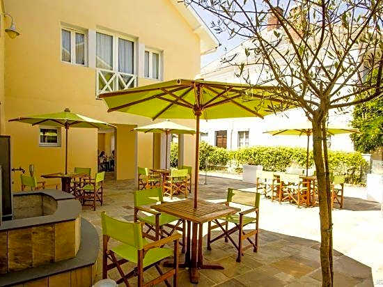 Le Reverbere - la Cuisinerie - l'Hotellerie