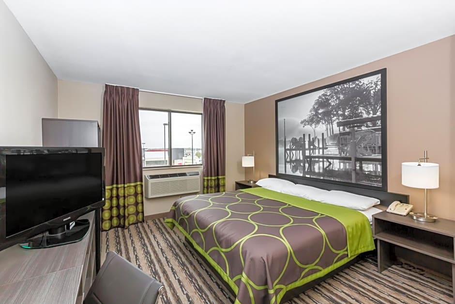 Super 8 by Wyndham Spirit Lake/Okoboji