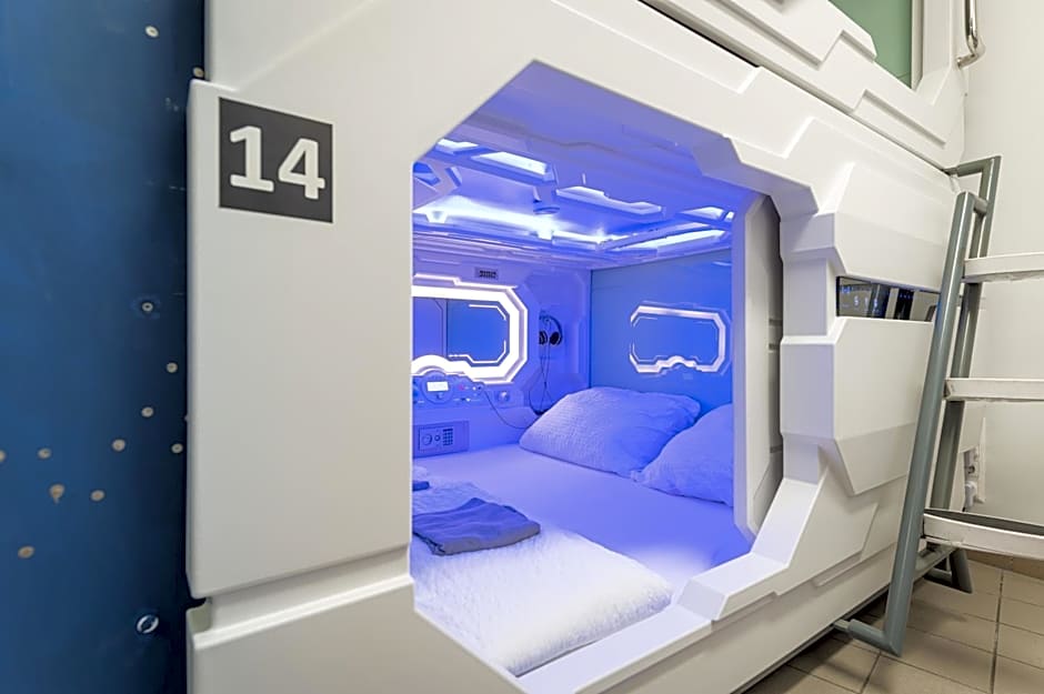 Space Home Apartment - Inner City