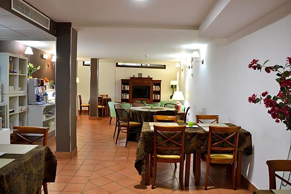 I AM La Posada Hotel and Apartment