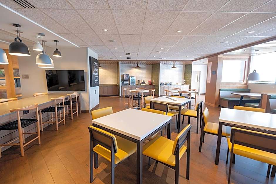 Fairfield Inn & Suites by Marriott Fond du Lac