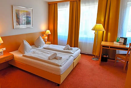 Motel55 - nettes Hotel mit Self Check-In in Villach, Warmbad