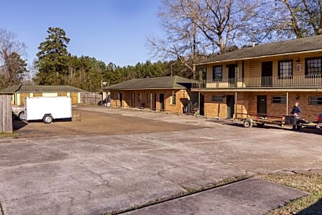 OYO Hotel Brookhaven MS Hwy 51 North