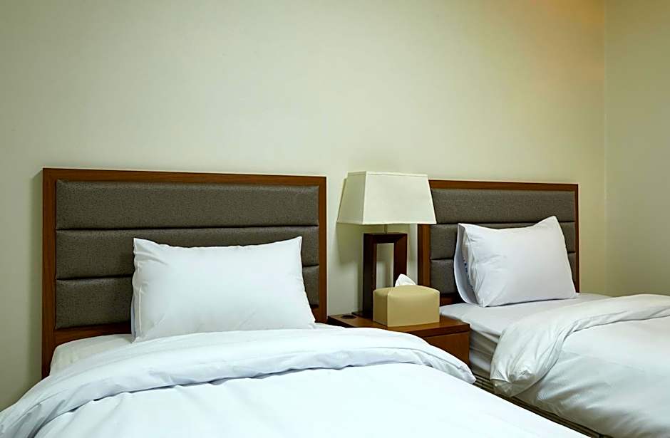 Buan Tree California Hotel