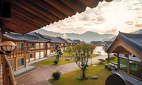 Wangyijimil Hanok Hotel