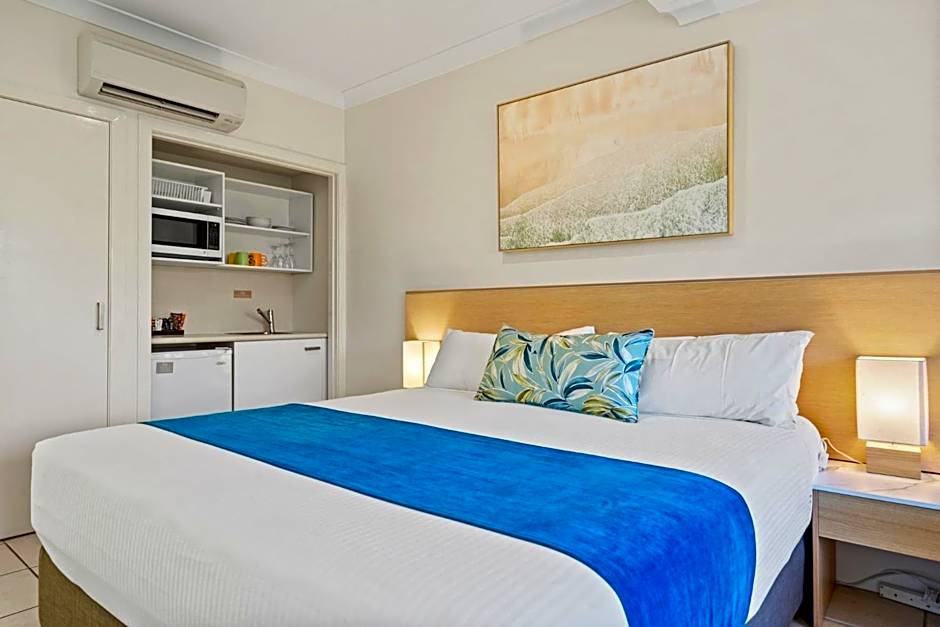 Terrigal Sails Serviced Apartments
