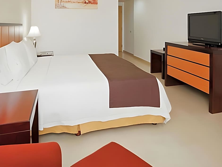 Holiday Inn Express Paraiso - Dos Bocas By IHG