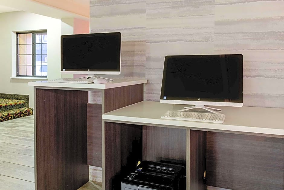 La Quinta Inn Ohare Ap – Elk Grove Village, IL