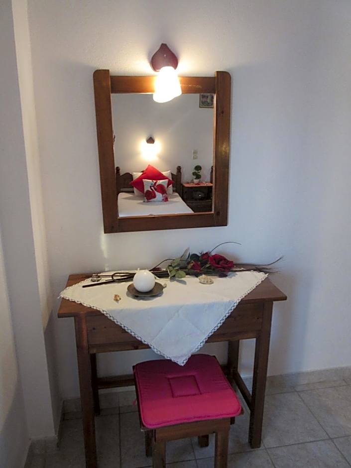 Aris Paschalia Studios