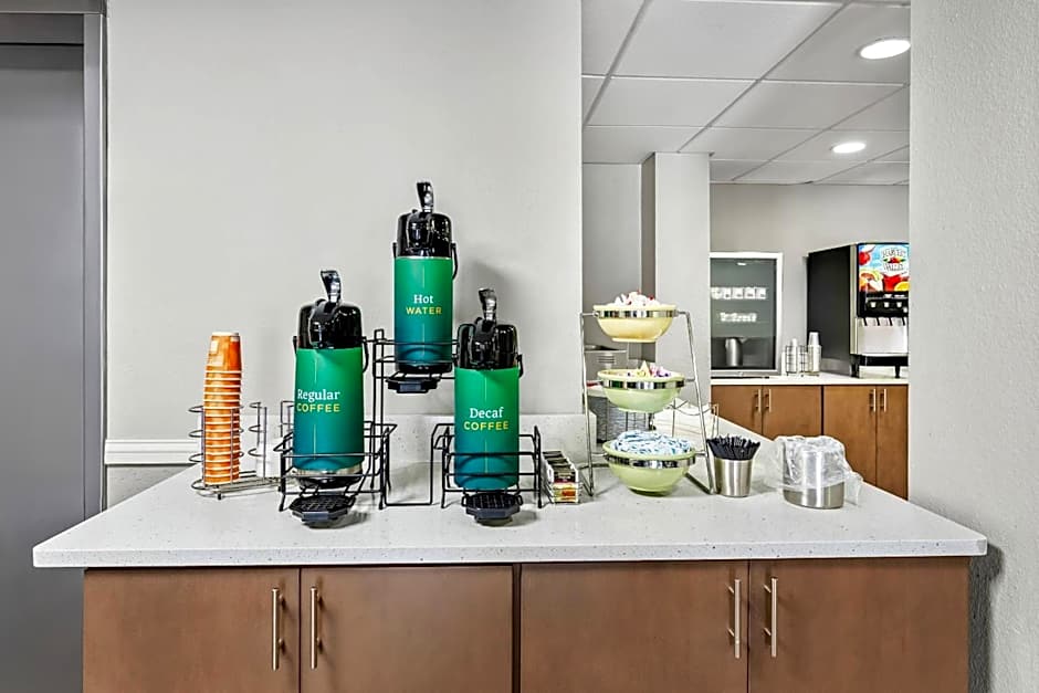 Quality Inn & Suites I-81 Exit 7