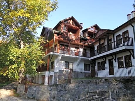 Demsa Royal Hotel
