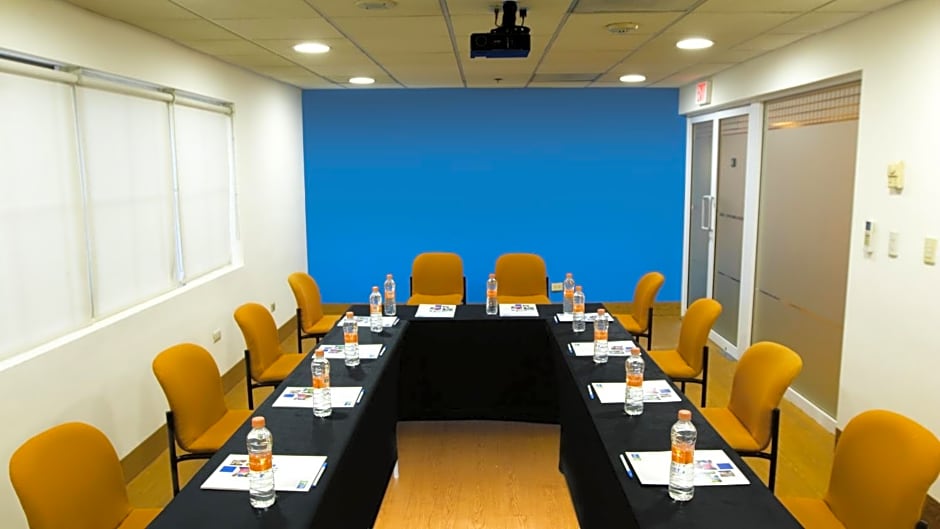 Holiday Inn Express Monterrey Galerias-San Jeronimo By IHG