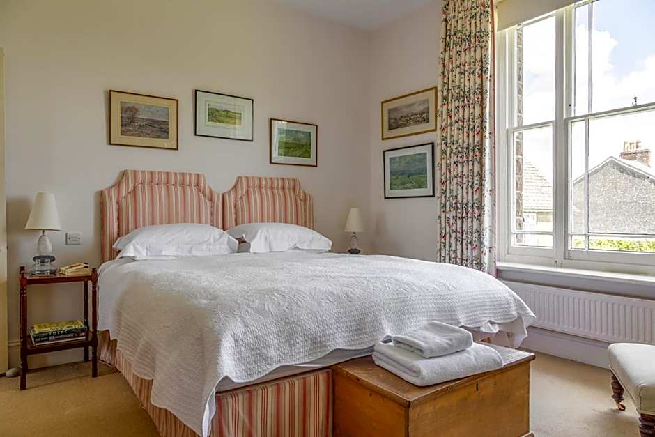 Overtown Manor Bed and Breakfast