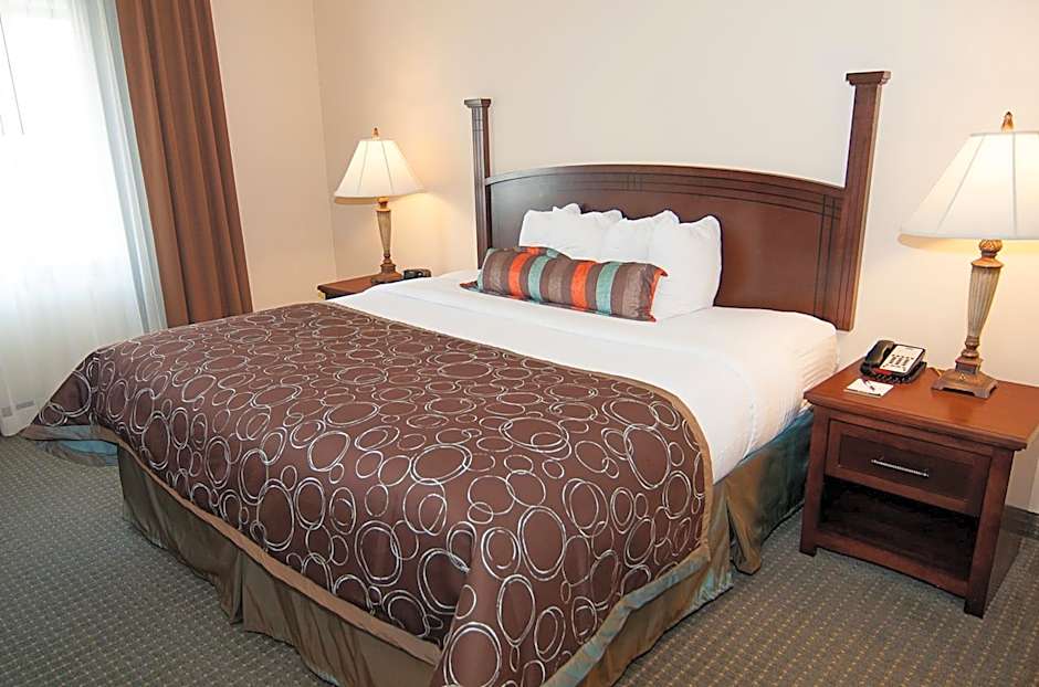 Staybridge Suites Wichita By IHG