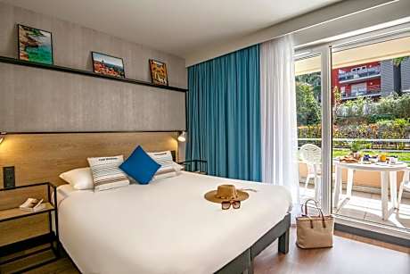 Standard Family Suite with Two Communicating Rooms
