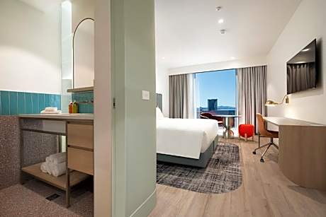 Standard King Room - Visual and Hearing Conditions