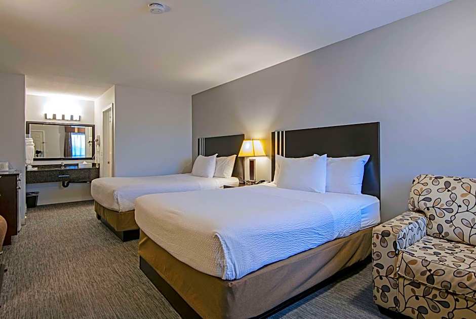 Travelodge by Wyndham Kamloops Mountview