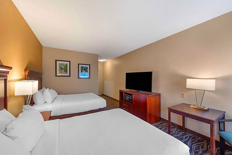 Best Western Plus Russellville Hotel and Suites