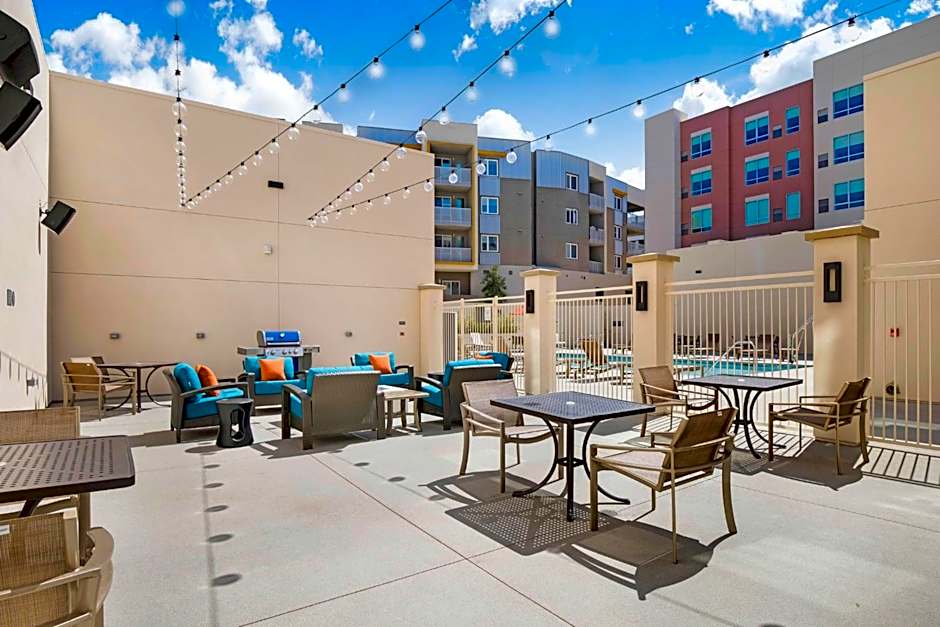 Hyatt House LA - University Medical Center