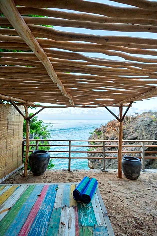 Villa Ayunan 3 BR on Bingin Beach