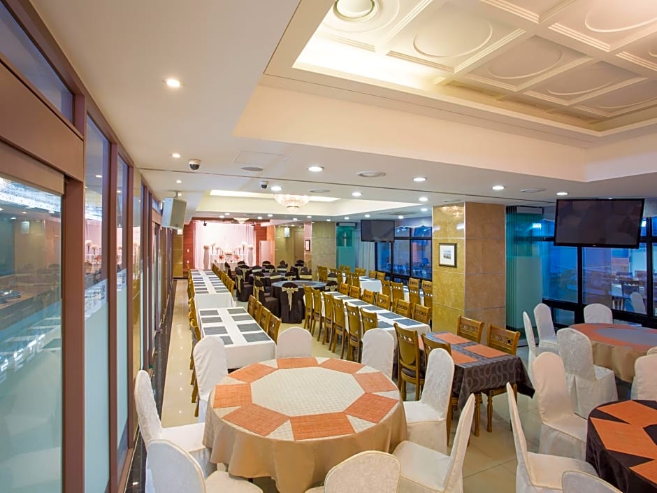 Tongyeong Anchovy Tourist Hotel