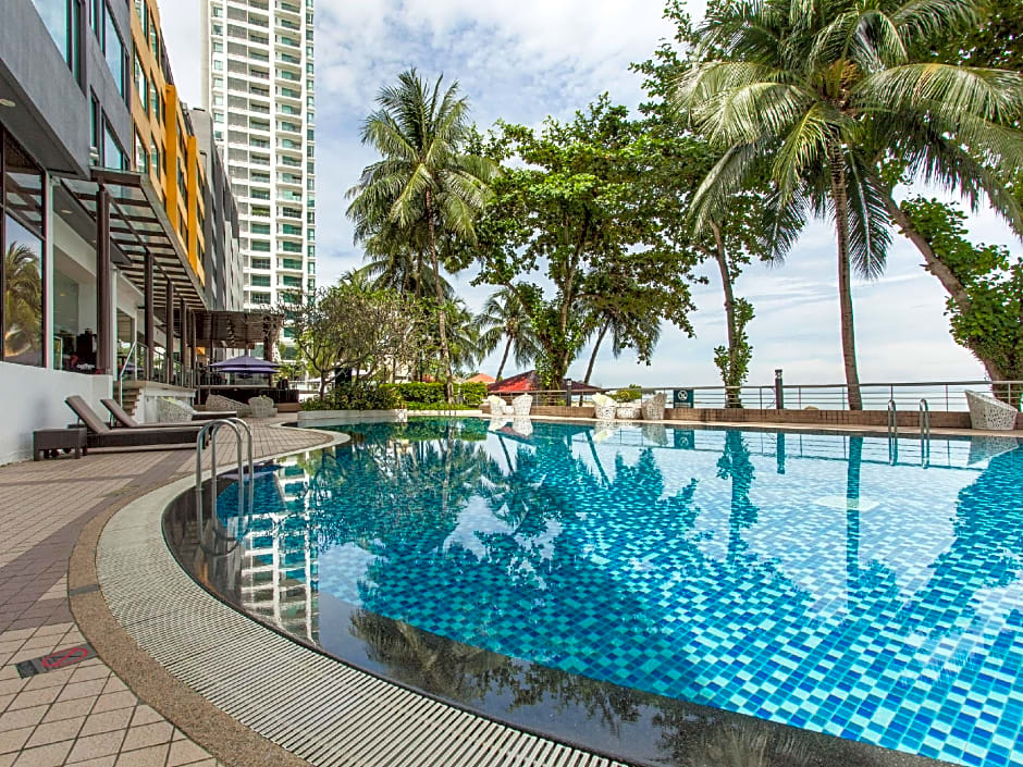 Mercure Penang Beach