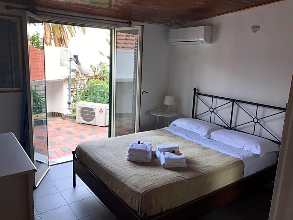 Town House Messina Paradiso